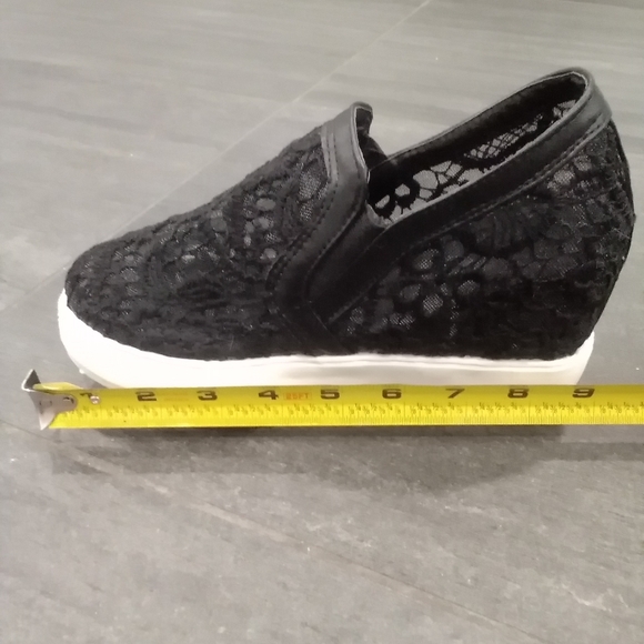 Brand new black lace sneakers - Picture 7 of 8